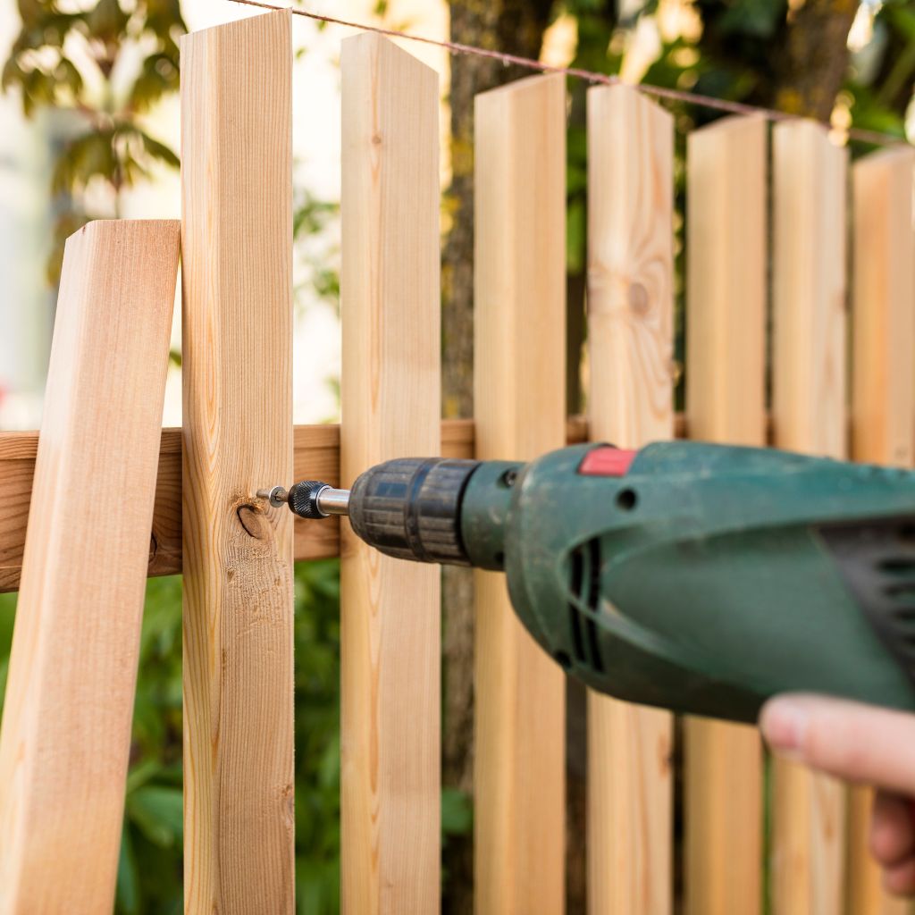 wooden fence repair in Tampa