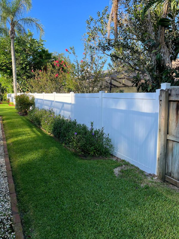 wooden fence installation in Florida